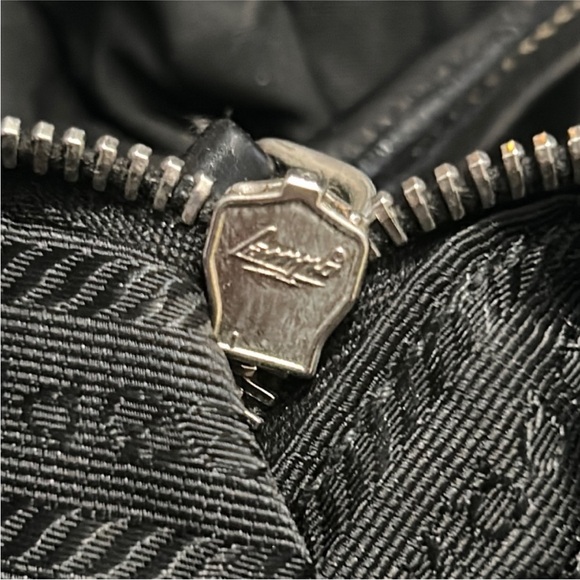 ✨PRADA Vitello Daino Nylon & Leather Bag - Picture 9 of 11